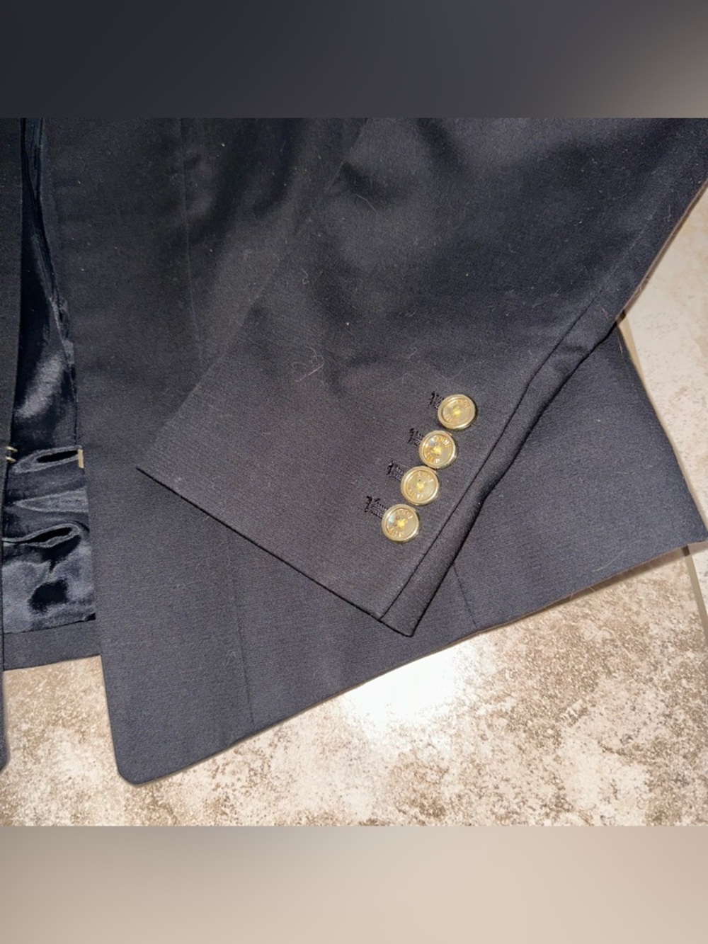 Blazer - Picture 2 of 8